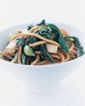 Хоккийская лапша с тофу и зеленью