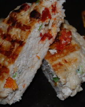 Котлеты из индейки с помидорами и сыром