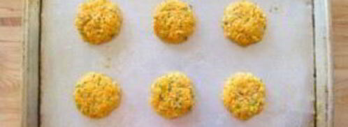 котлеты из лосося с луком. Шаг 6