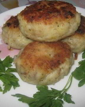 Котлеты из вареной рыбы с картофелем