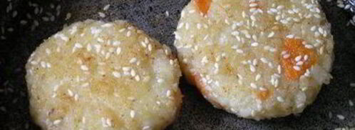 рисовые котлетки в кунжутной панировке. Шаг 5