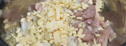 рубленные куриные котлеты с сыром. Шаг 2