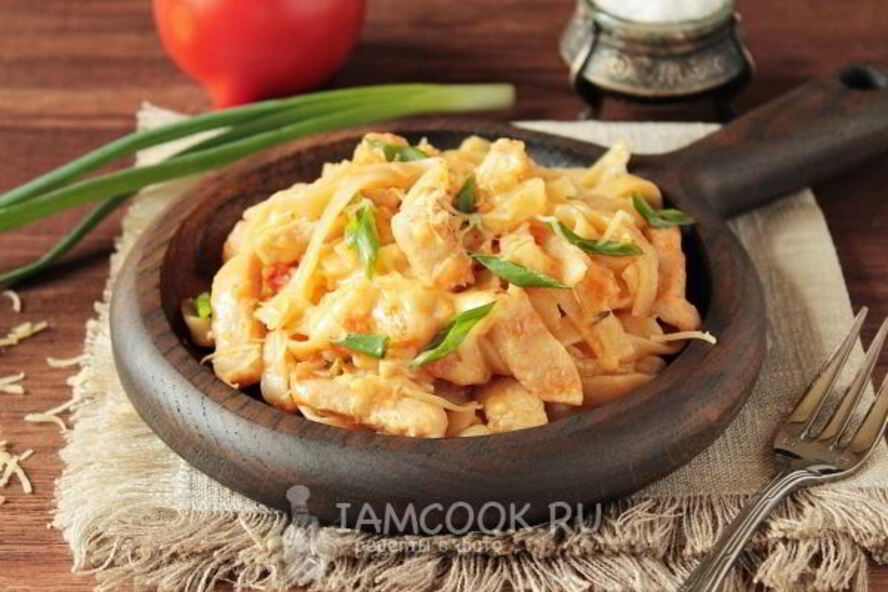 Рецепт лапша с курицей и сыром на сковороде
