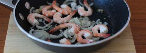 лапша удон в кокосовом молоке с креветками. Шаг 2