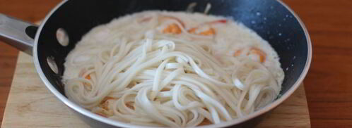 лапша удон в кокосовом молоке с креветками. Шаг 5