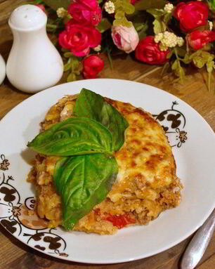 Лазанья под соусом Болоньезе