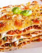 Лазанья с помидорами и говяжьим фаршем