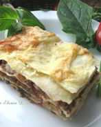 Лазанья с рагу болоньезе, грибами и моцареллой