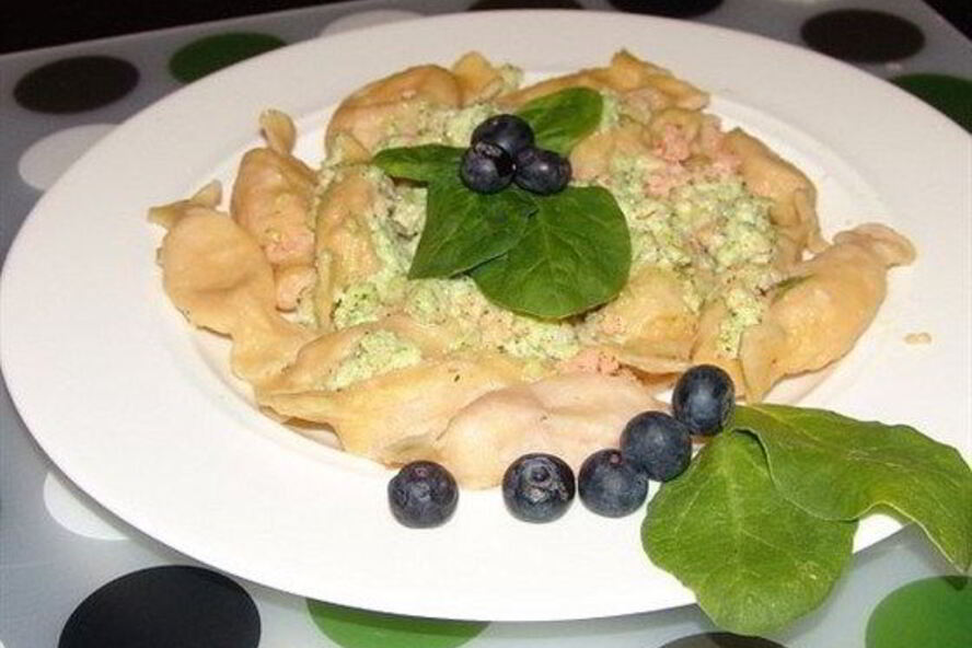 Рецепт макароны-карамельки в сливочном соусе