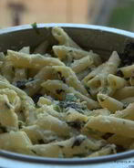 Макароны пенне с яичным соусом