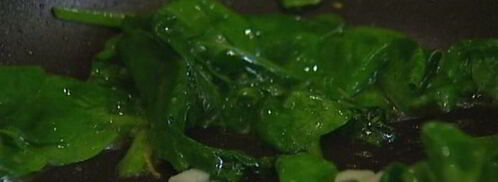 макароны с семгой, шпинатом, каперсами и базиликом. Шаг 7