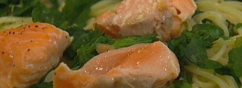 макароны с семгой, шпинатом, каперсами и базиликом. Шаг 9