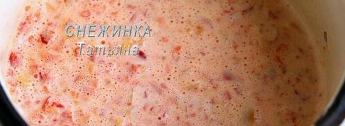 паста с красным соусом, моцареллой и кедровыми орешками. Шаг 2