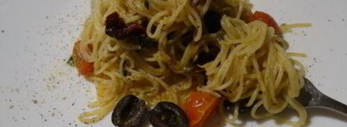 паста с томатами черри и маслинами. Шаг 10