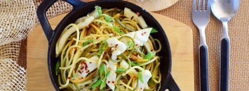 спагетти с кальмарами в сливочном соусе. Шаг 16