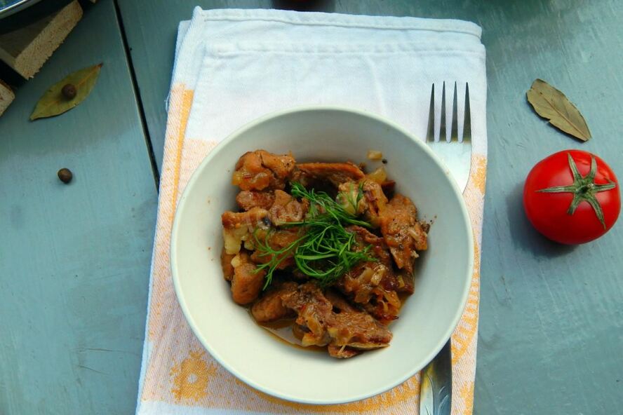 Рецепт говядина тушеная с луком