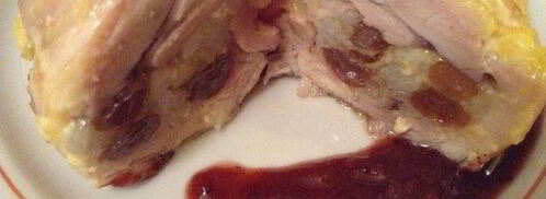 куриные бедрышки, фаршированные рисом, сыром и изюмом. Шаг 8