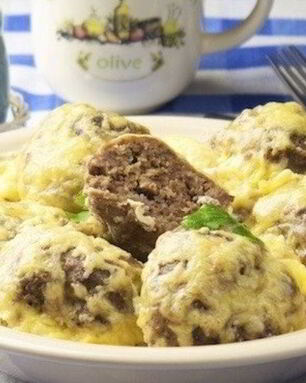 Куриные биточки с сыром