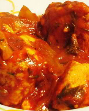 Курица, тушенная по-охотничьи