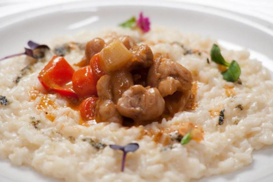 Рецепт рагу из кролика с ризотто и соусом песто