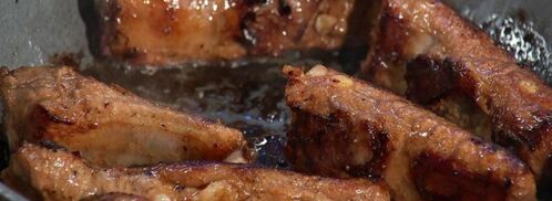 свиные ребрышки с жареным рисом и апельсиново-горчичным соусом. Шаг 3