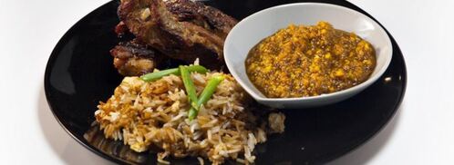 свиные ребрышки с жареным рисом и апельсиново-горчичным соусом. Шаг 7