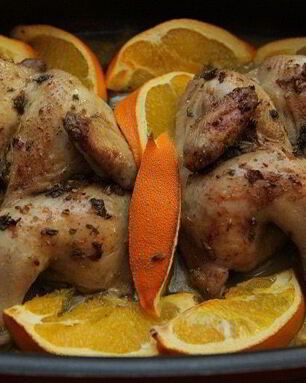 Цыплята, запеченные с апельсинами и орегано