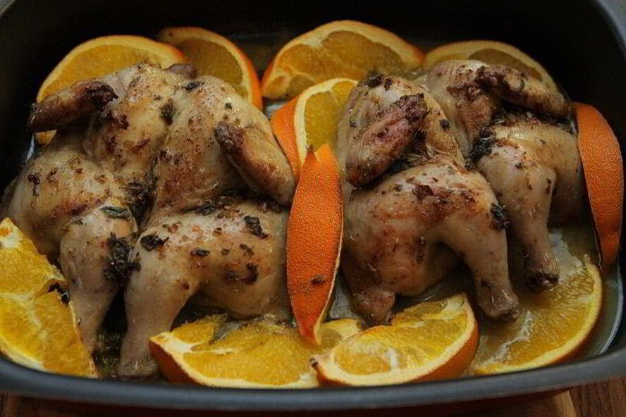 Рецепт цыплята, запеченные с апельсинами и орегано