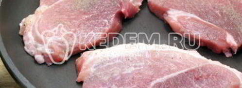 запеченное мясо с помидорами и сыром. Шаг 2