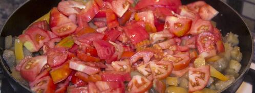 баклажаны с перцем и помидорами быстро и просто. Шаг 8