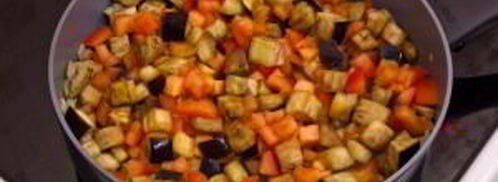 баклажаны, тушенные с оливками и помидорами. Шаг 8