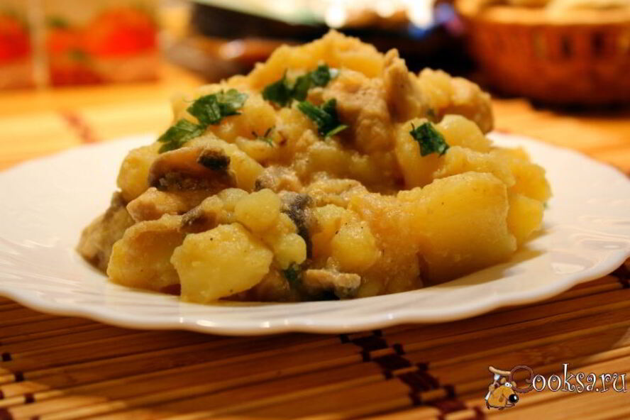 Рецепт картофель тушеный с курицей и шампиньонами
