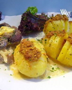 Картофель, запеченный под соусом Бешамель