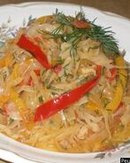 Постная капуста тушеная с болгарским перцем и томатами