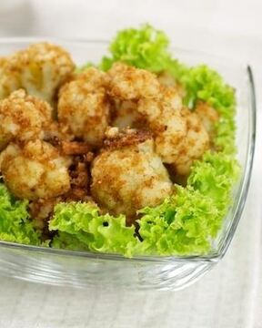 Цветная капуста с чесночно-сметанным соусом