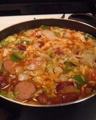 Тушеная капуста с колбасой