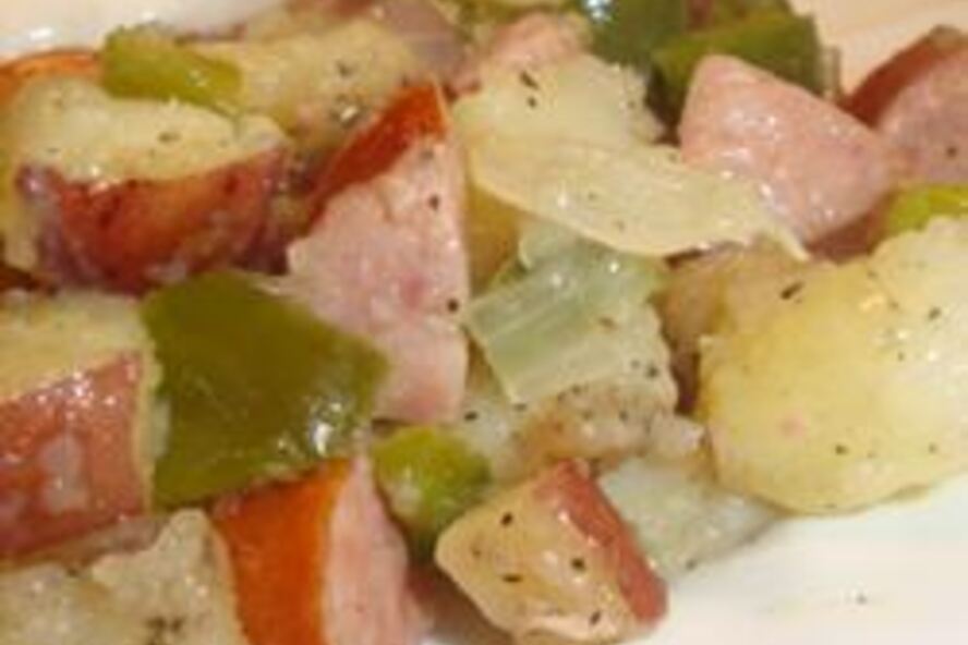 Рецепт тушеная картошка с колбасой и сладким перцем