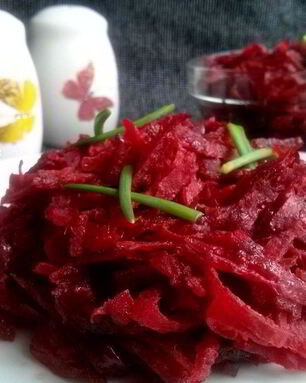 Тушеная свекла