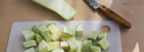 тушеные кабачки с морковью в мультиварке. Шаг 3