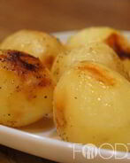 Запеченная картошка в мультиварке