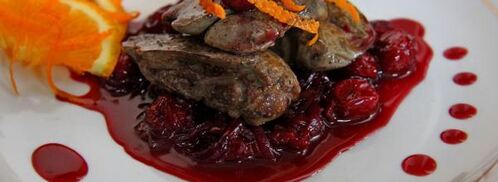 куриная печень с вишневым соусом. Шаг 6