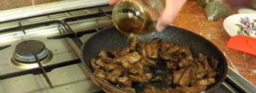 печень говядины в коньяке. Шаг 8