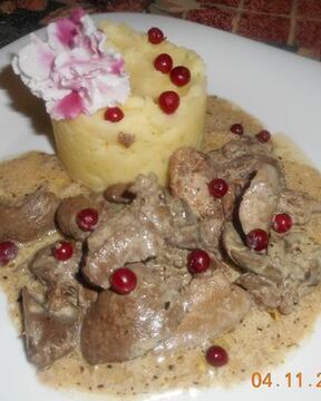 Печень кролика в сливочном соусе