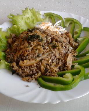 Печень тушеная с капустой