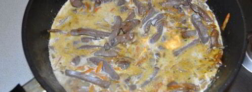 печень, тушенная в сливках. Шаг 5