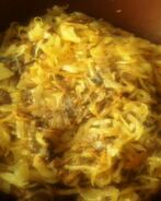 Жареная капуста с куриной печенью