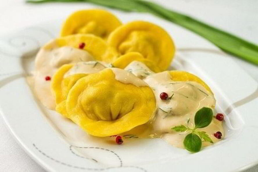 Рецепт домашние пельмени с мясом и сыром