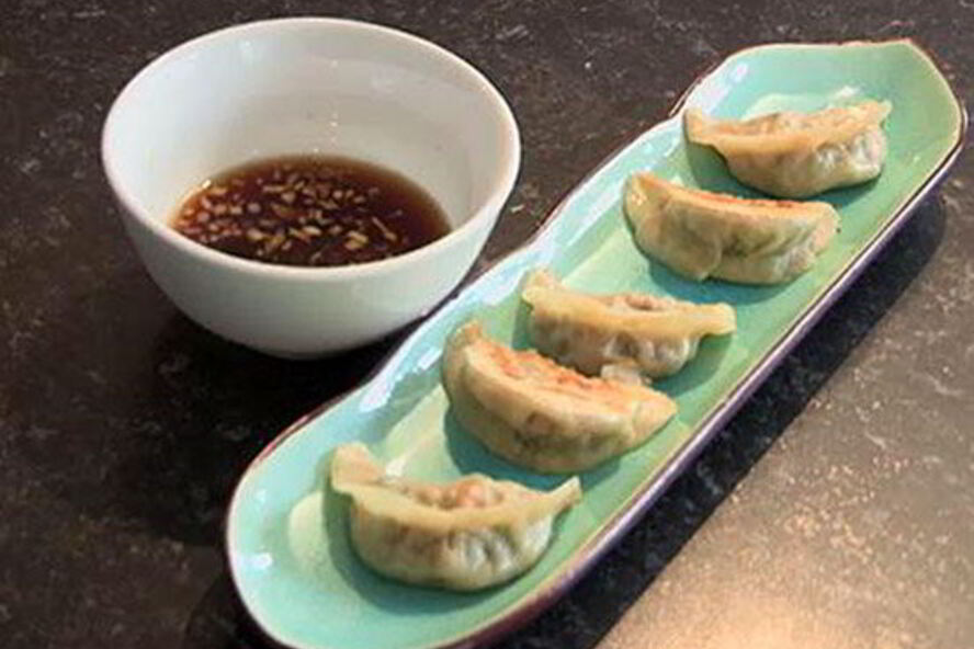 Рецепт китайские пельмени с креветками и овощами