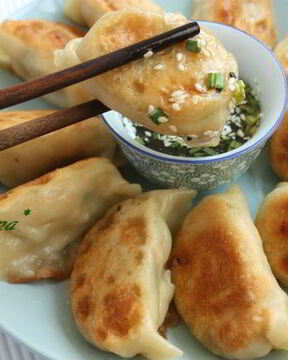 Китайские жареные пельмени