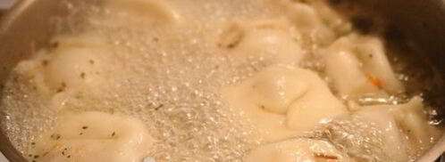 жареные пельмени с яйцом. Шаг 8